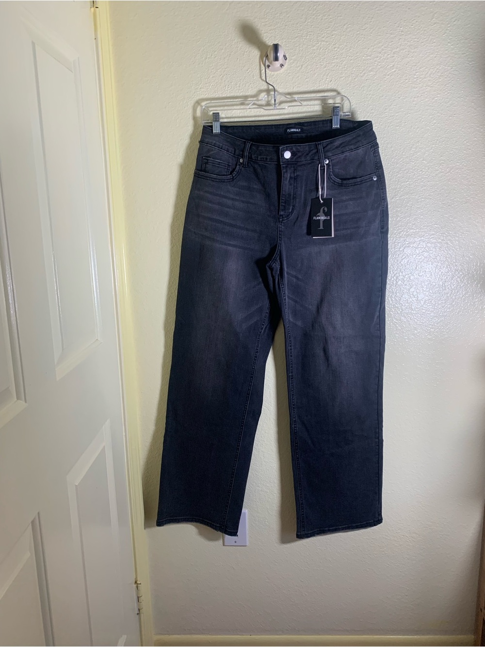 NWOT Women's Straight-Leg Black Jeans, Size L